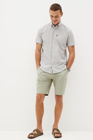 Skinny best sale khaki shorts