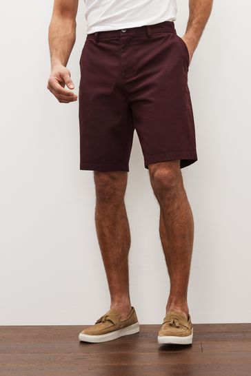 Burgundy top chino shorts