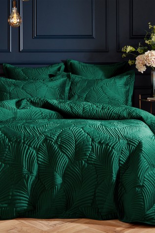Paoletti Emerald Green Palmeria Quilted Velvet Duvet Cover and Oxford Border Pillowcase Set