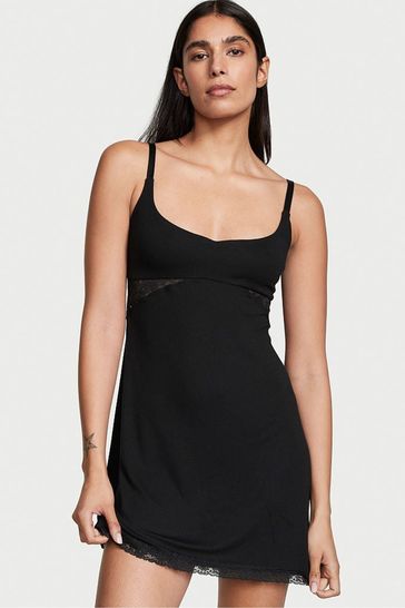 Black spaghetti strap hot sale slip dress