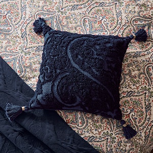 Cushions & Throws