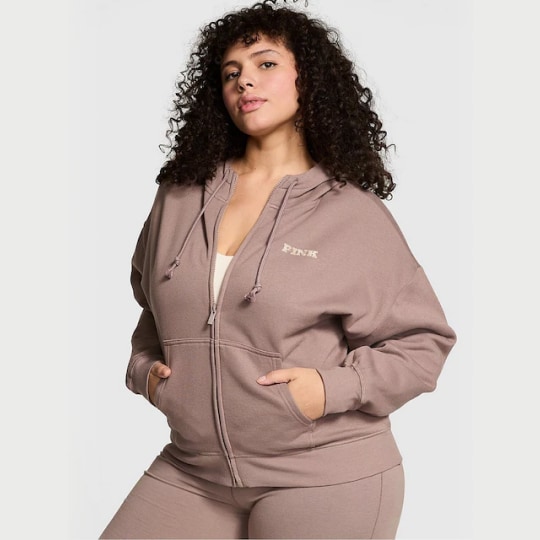 Hoodies & Sweatshirts