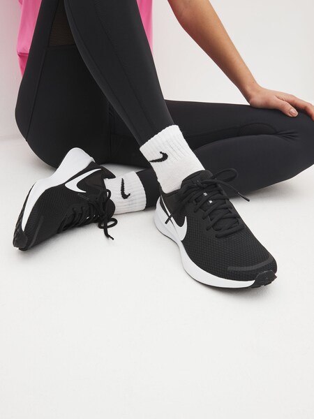 Black/White Revolution 7 Road Running Trainers (450661) | £60