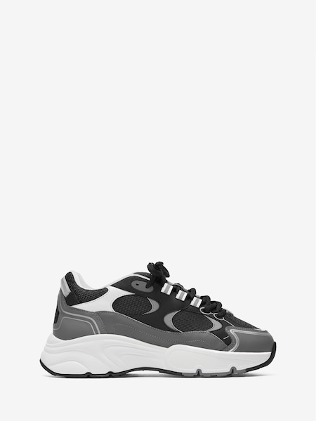 Black/White - Regular Pulse Runner Trainers