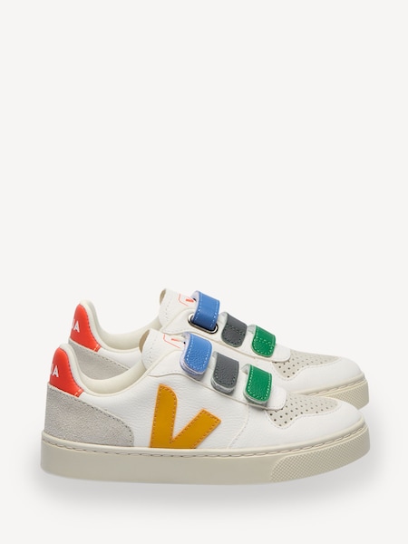 Small White Trainers (AL5500) | £83 - £90