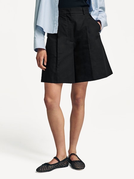 Black Bermuda Shorts (AV5841) | £200