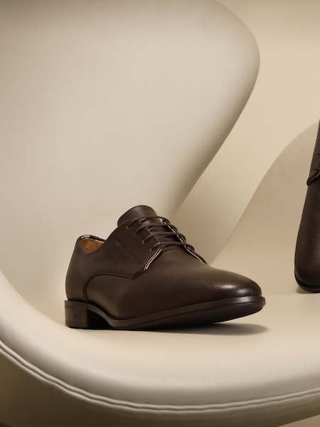 Brown Light Leather Derby Shoes (AV6467) | £199