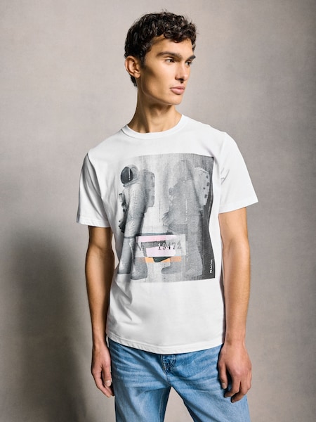 Graphic White T-Shirt (AV7862) | £32