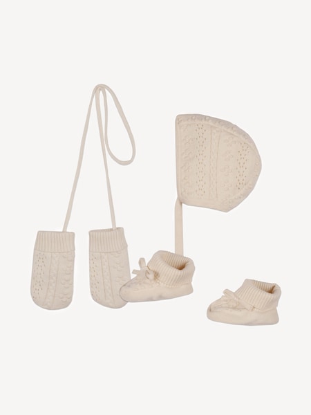 Baby Cream Giftset with Textured Knitted Hat, Mittens & Booties (E24118) | £190