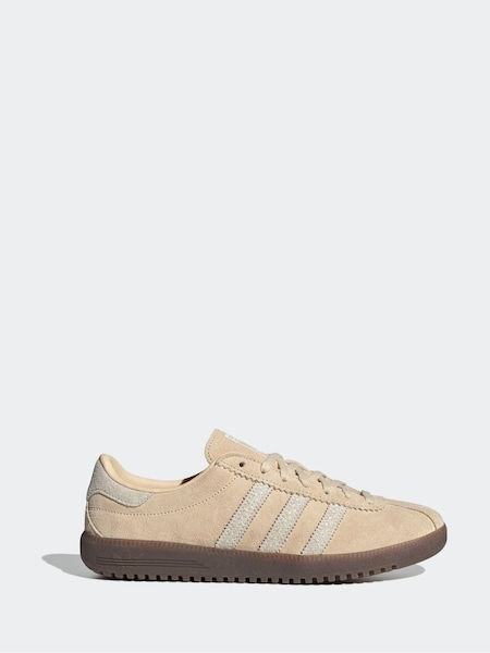 Yellow/White Bermuda Trainers (F20448) | £90