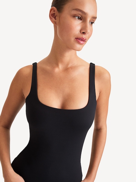 Black DayFlex Minimal Longer Length Vest (F70775) | £44