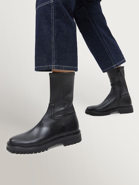 Black - Danny Tall Ankle Lug Sole Boots