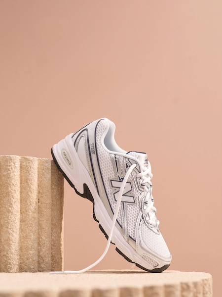 Grey/White - 740 Trainers