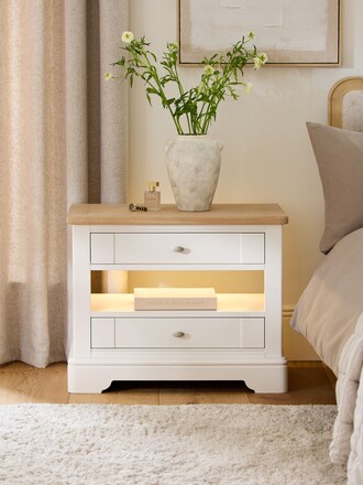 Chalk White Hampton Country Collection Luxe Painted Oak 2 Drawer with Shelf Hampton Bedside Table