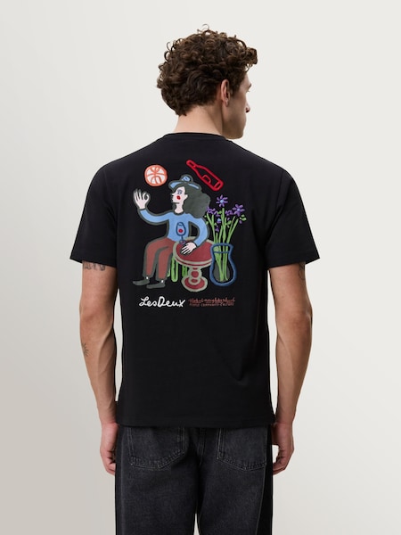 Black - Regular Rural Back Graphic T-shirt