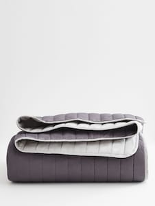 Next כיסוי מיטה דו-צדדי בדוגמת תפירת טלאים מבד עשיר בכותנה