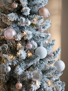 Next 50 חבילה של כדורי חג המולד חסינים לנפץ