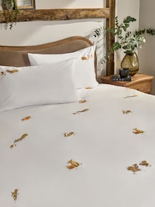 Next סט מצעי כותנה בדוגמת יער סתווית