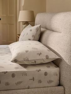 Next סט סדין מותאם וציפיות בדוגמה סתווית, דגם Lino Icons