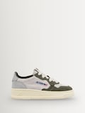 Grün