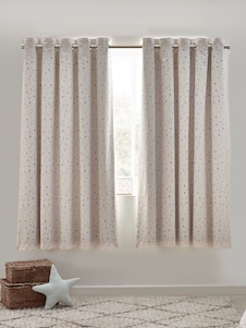 Next וילונות האפלה עם עיניות