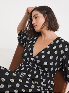 Simply Be Daisy Print Supersoft Wrap Midi Dress