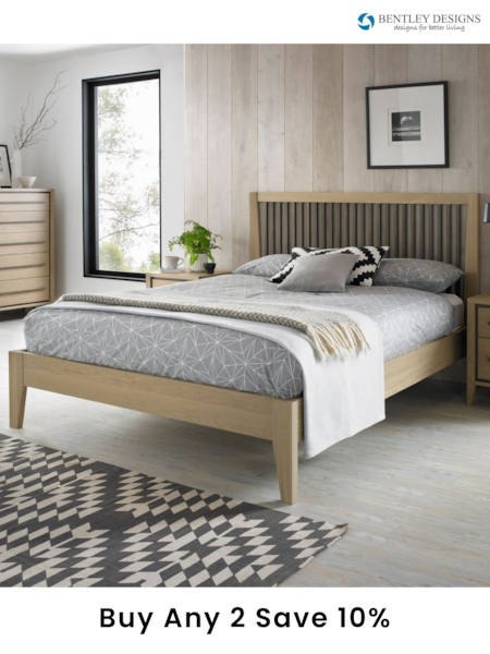 Bentley Designs Oak Rimini Slatted Bed (106281) | £550