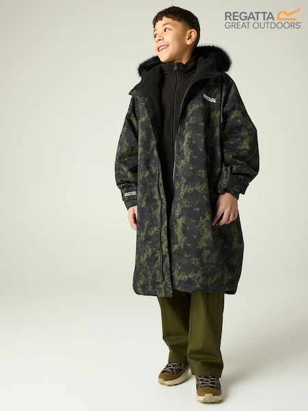 Green - Regatta Junior Waterproof Pro Changing Robe