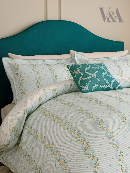 V&a Spitalfields Luxurious Floral Duvet Cover & Pillowcase Set