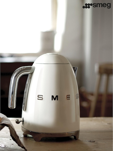 Smeg Cream Kettle (165842) | £150