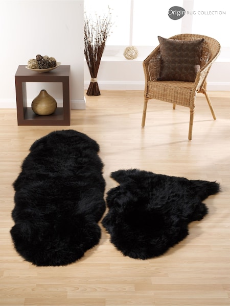 Origin Rug Collection. Black Sheepskin Rug (180066) | £75 - £300