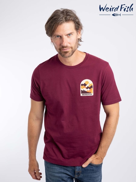 Red - Regular Weird Fish Geo Mountains Back Print Graphic T-shirt