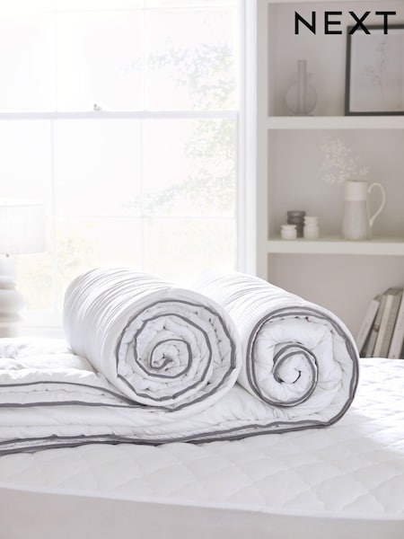 Sleep In Silk 13.5 Tog All Season Duvet (189980) | £65 - £100