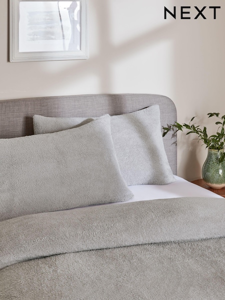 Set of 2 Silver Soft Teddy Fleece Pillowcases (230037) | £8