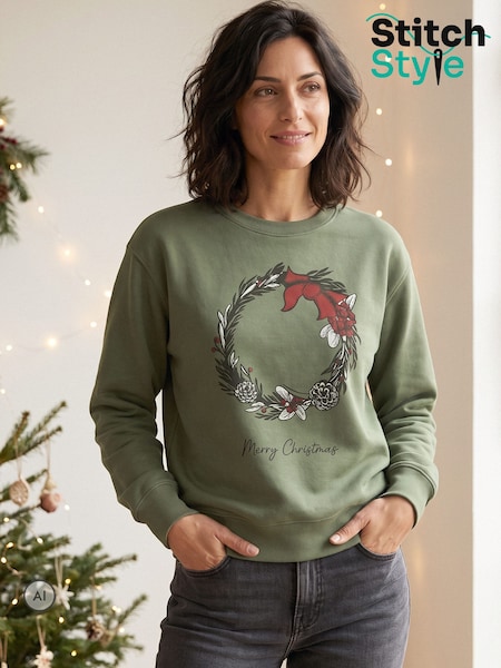Green - Regular Christmas Wreath Sweatshirt By Stitch Style