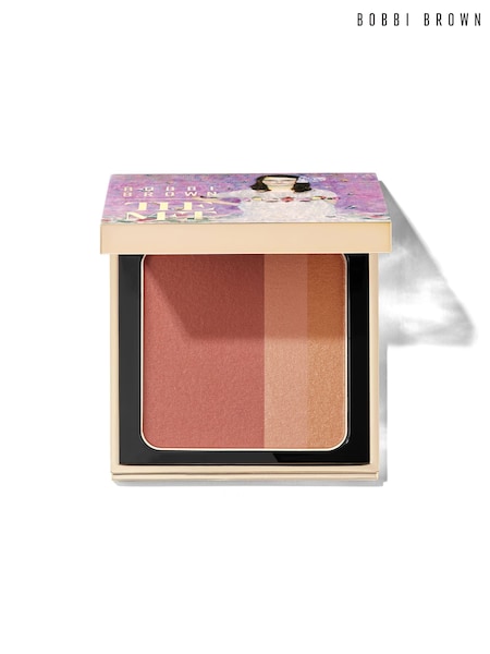 Blushed Burgundy - Bobbi Brown X The Met Brightening Blush