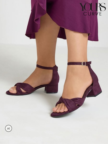 Red - Yours Curve Twist Block Heels In Extra-wide