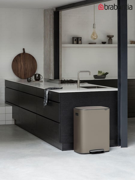 Brabantia Platinum Bo 60L Pedal Bin (281276) | £168