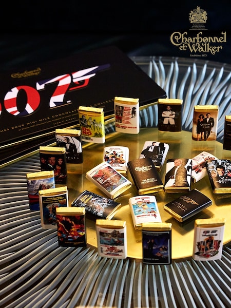 Charbonnel Et Walker James Bond 007 Film Poster Milk Chocolate Slims