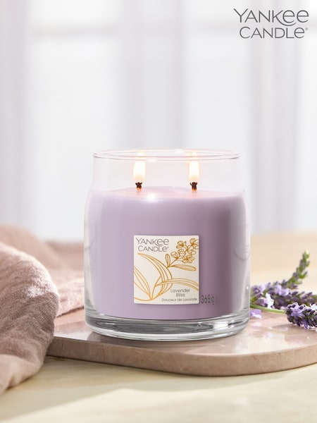 Yankee Candle Signature Medium Jar Candle