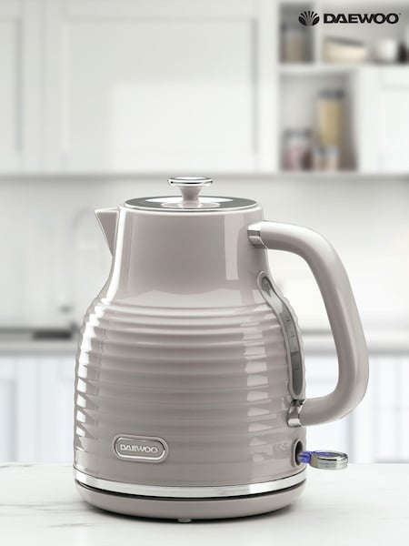 Daewoo Mink Brown Sienna 1.7L 3KW Jug Kettle (296912) | £50
