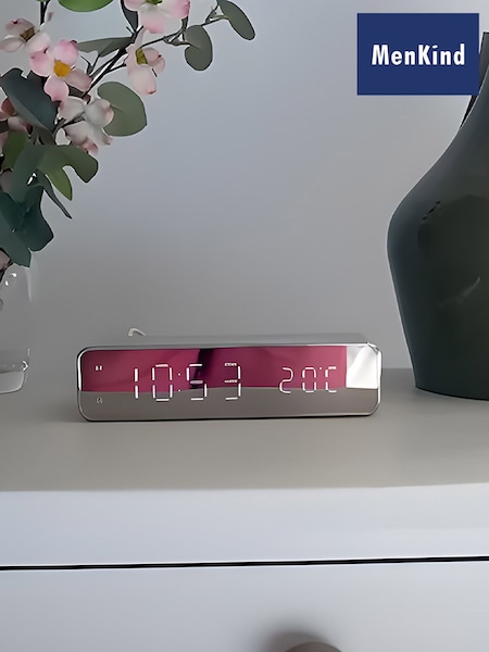Menkind Red5 Wireless Charging Alarm Clock Led Display