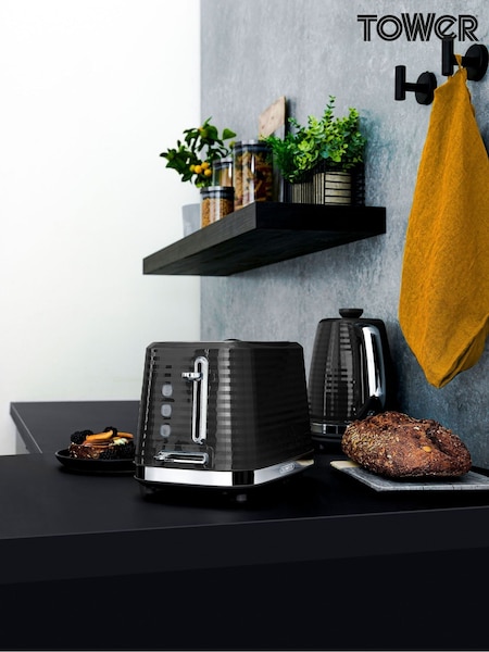 Tower Black Saturn 2 Slice Toaster (344525) | £30