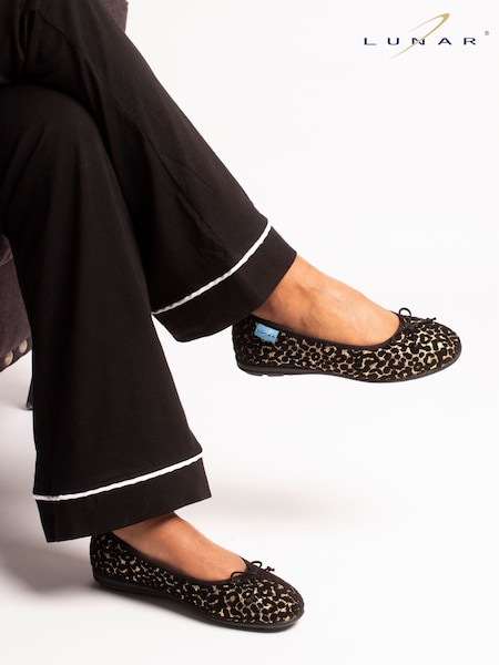 Black - Lunar Hetty Pump Slippers