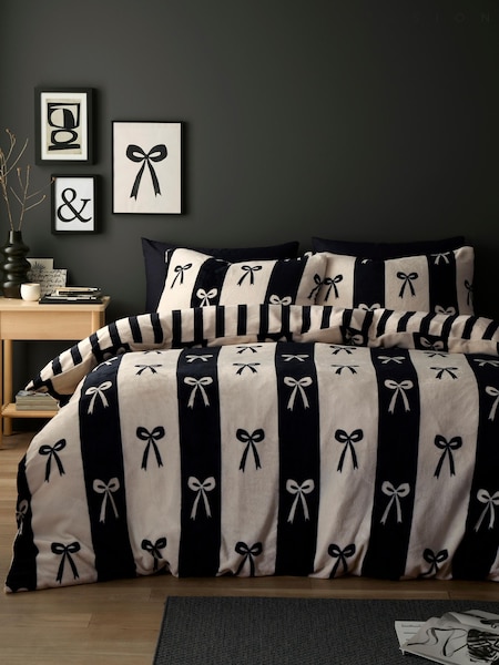 Fusion Bows Fleece Duvet Cover & Pillowcase Set