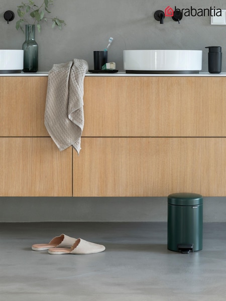 Brabantia Green NewIcon 3L Pedal Bin (4390F6) | £26