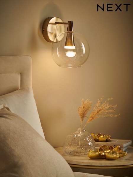 Brass Wall Light (460328) | £60