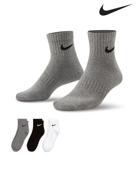 Nike White/Black Lightweight Everyday Ankle Socks 3 Pack (475441) | £14