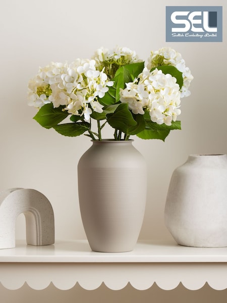 Scottish Everlastings Ltd Vase