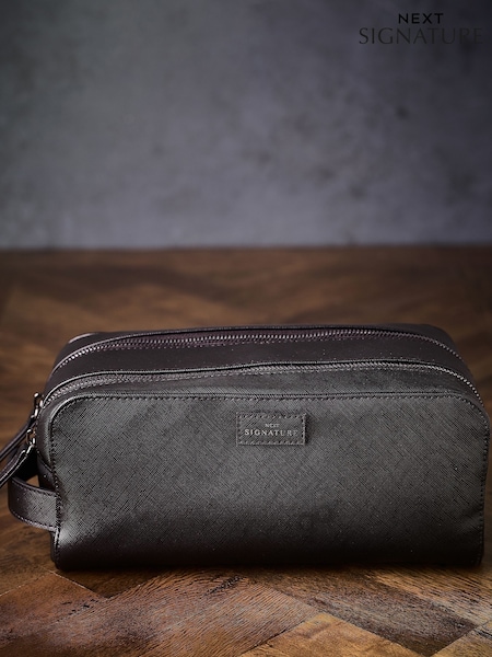 Signature Faux Leather Washbag (544312) | £18